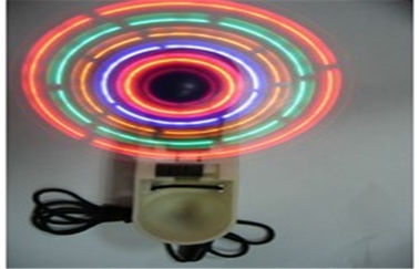 Menawan 110mm LED Flashing Fan Untuk Hadiah Bisnis / Light LED Dengan Fan